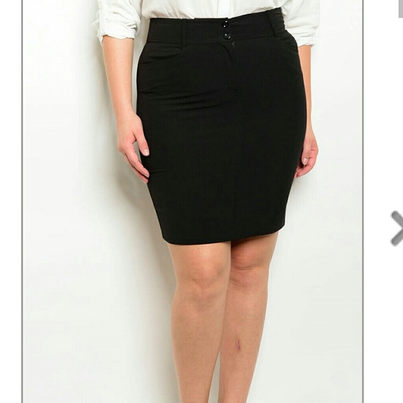 CLEARANCE! Plus size black skirt - Picture 2 of 8
